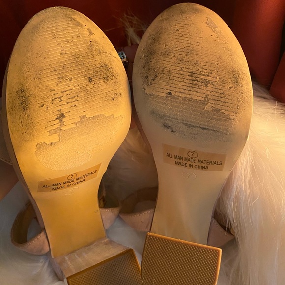 •Liliana Glass Nude Strap Heels• - Picture 4 of 4